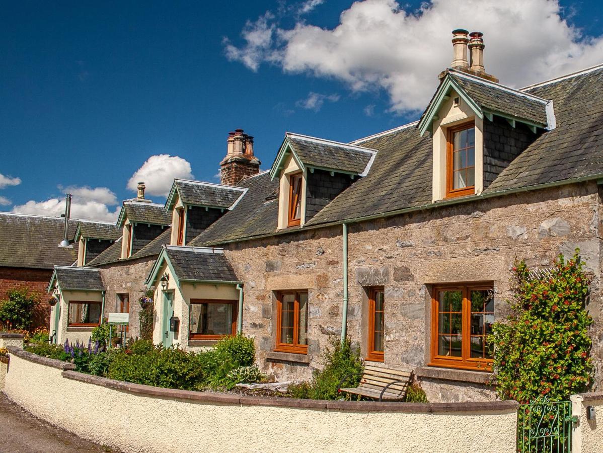 Rosemount Cottage Two - Highland Cottage Garve Extérieur photo
