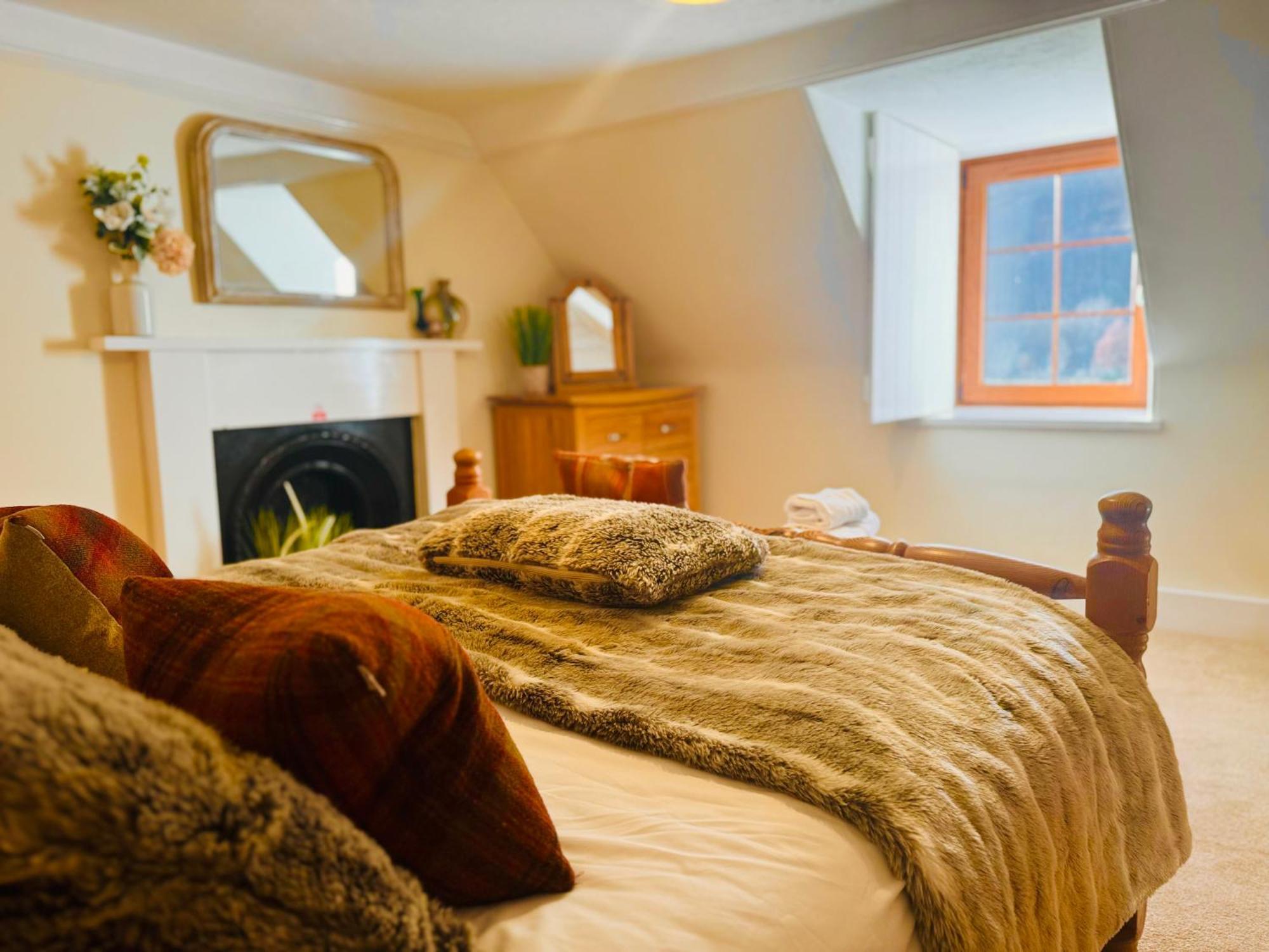 Rosemount Cottage Two - Highland Cottage Garve Extérieur photo