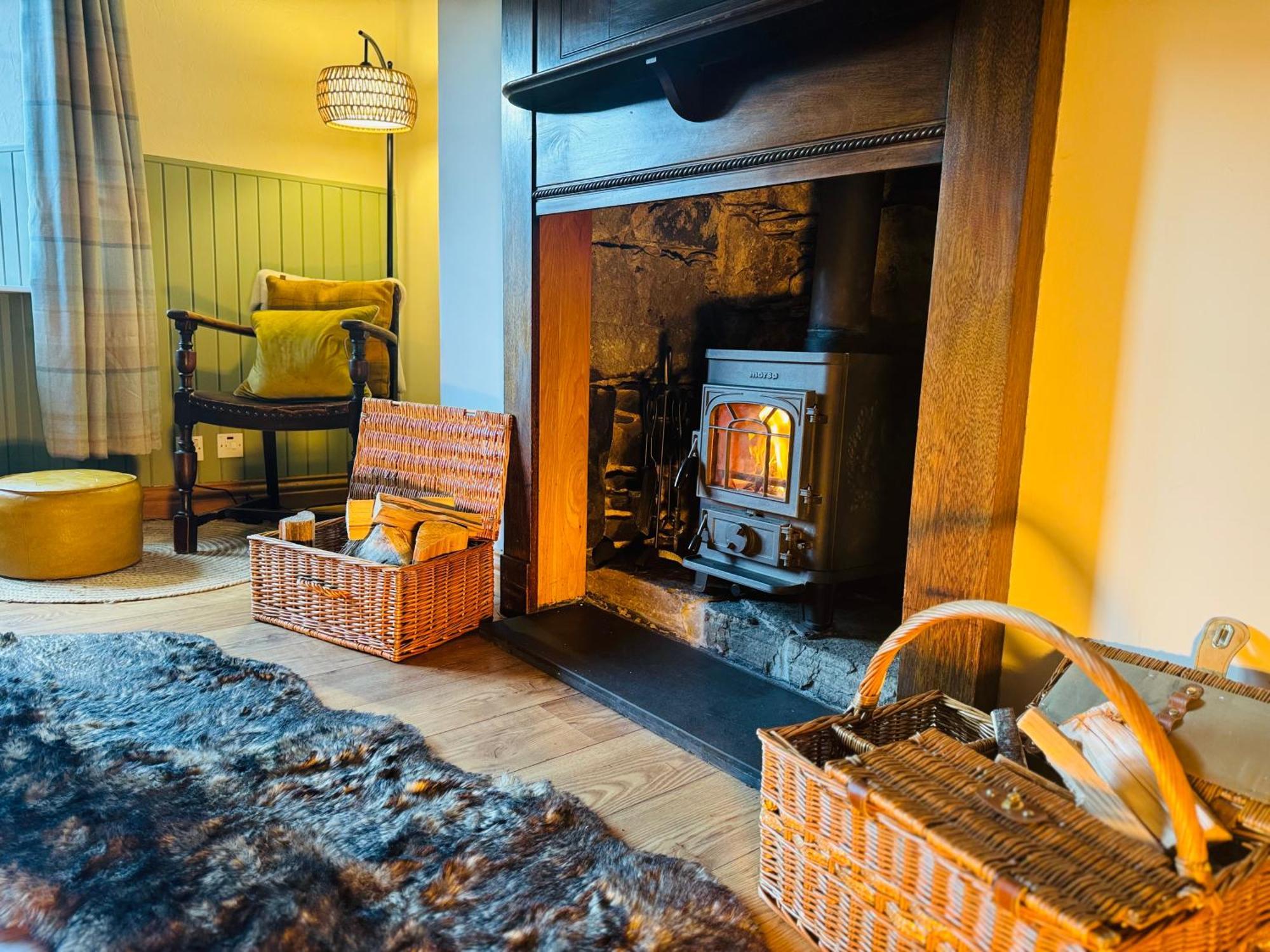 Rosemount Cottage Two - Highland Cottage Garve Extérieur photo