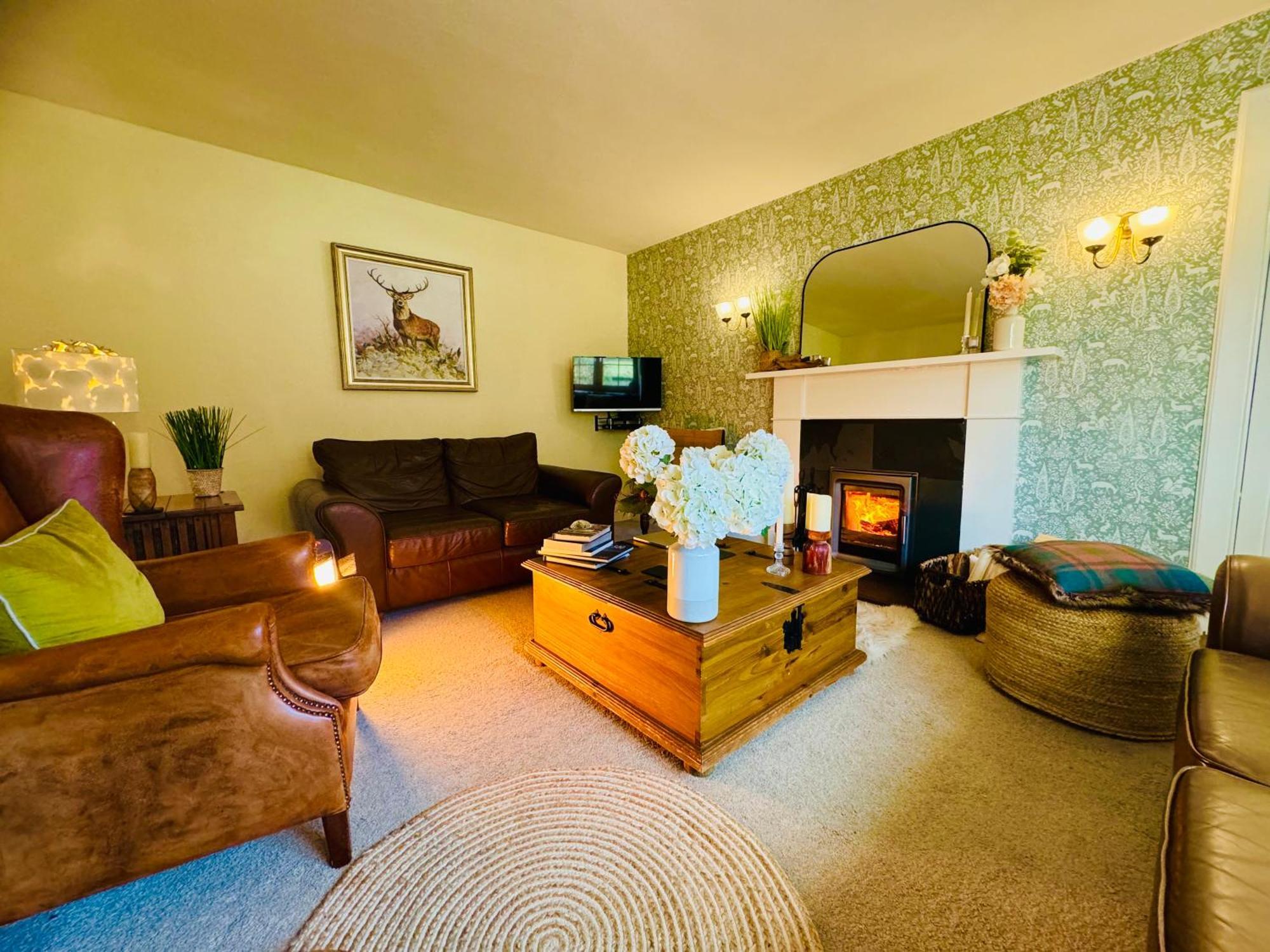 Rosemount Cottage Two - Highland Cottage Garve Extérieur photo