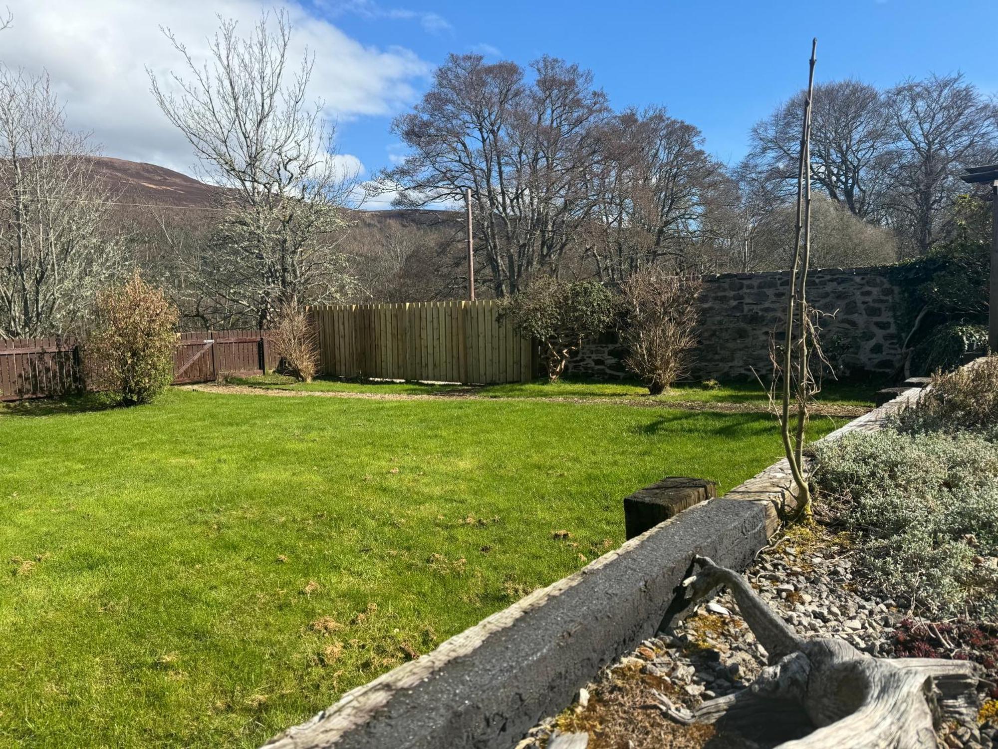Rosemount Cottage Two - Highland Cottage Garve Extérieur photo
