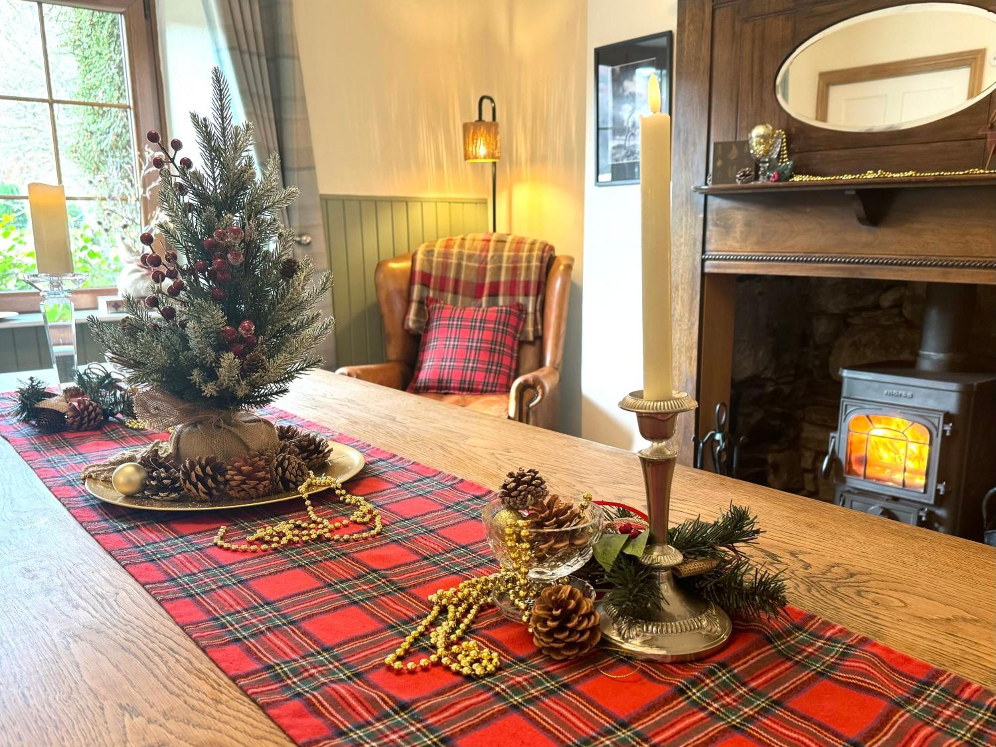 Rosemount Cottage Two - Highland Cottage Garve Extérieur photo